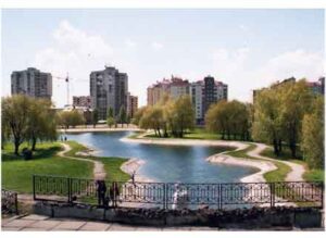 Бровари, вул.Грушевського, 15