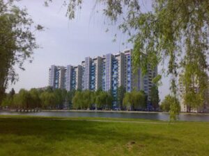 Бровари, вул.Грушевського, 7
